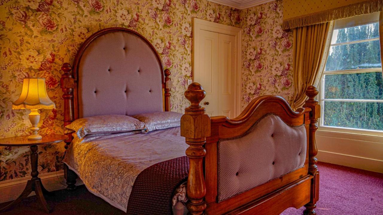 Banoge House Hotel Donaghcloney Ngoại thất bức ảnh
